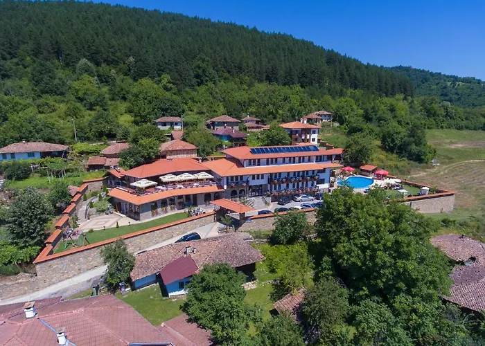 Complex Panorama 2* Elena