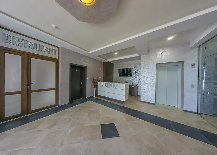 Complex Panorama Elena